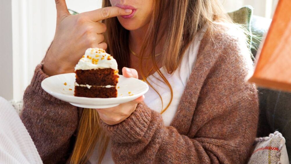 Comer mucha azúcar te puede llevar a aumentar de peso