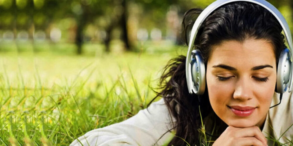 Escuchar música relajante ayuda aliviar el estrés