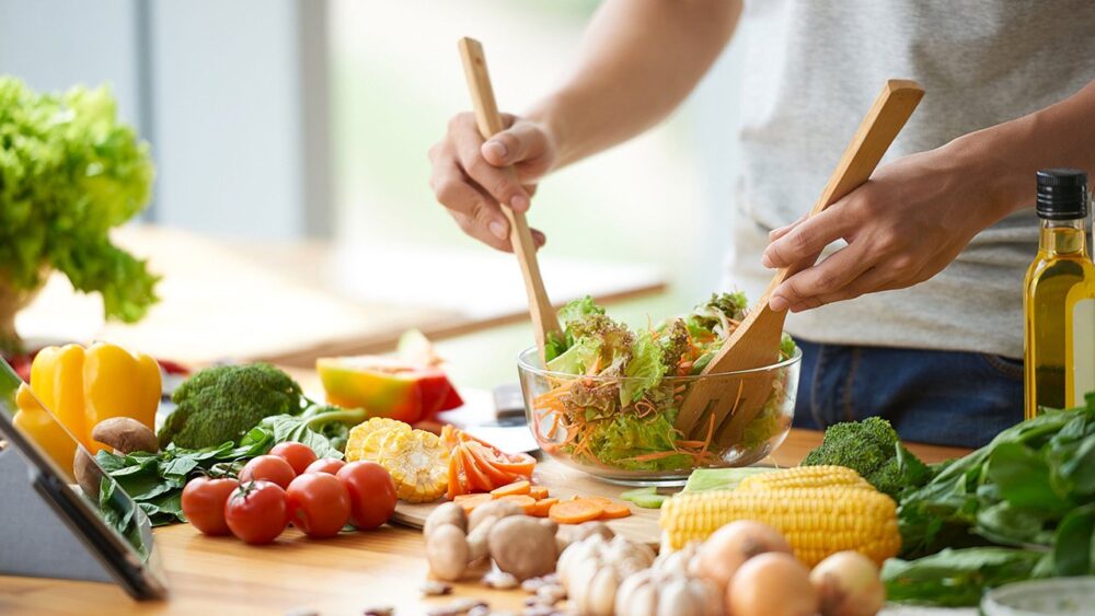 20 consejos inteligentes para comer sano cuando se come fuera