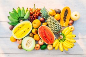 ¿La fruta le ayuda a perder peso?