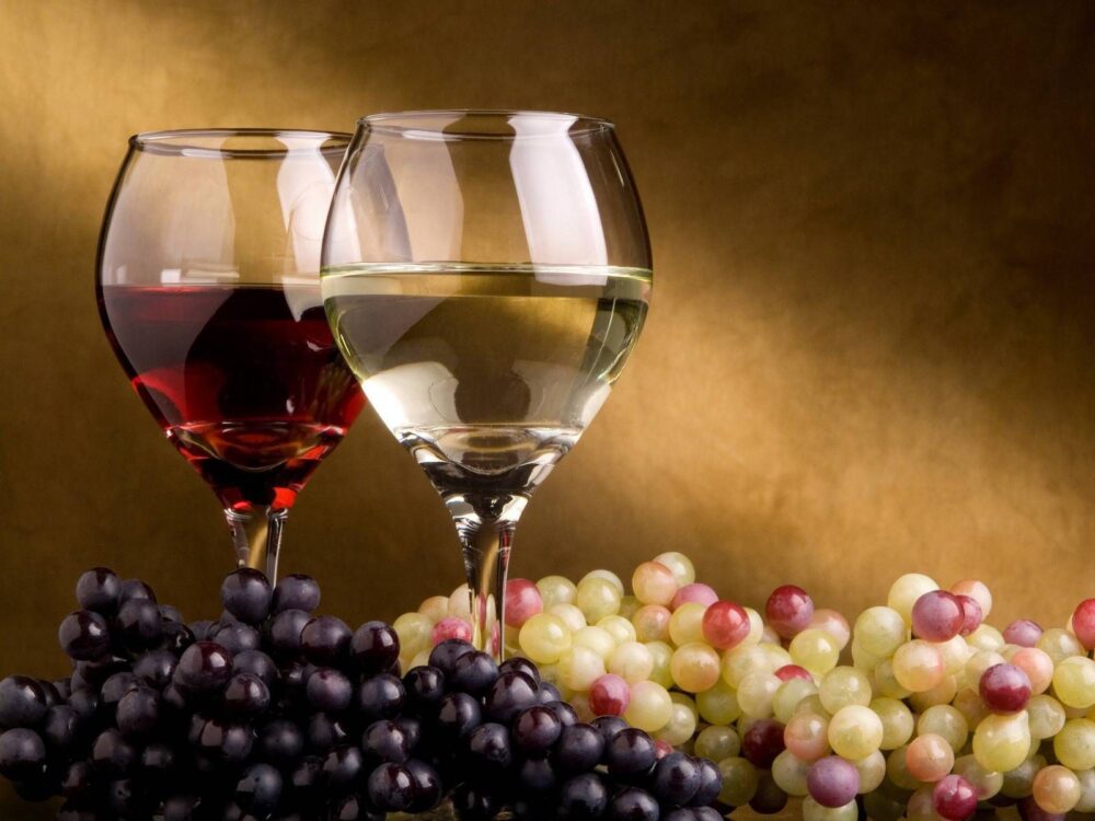 ¿Cuál es la diferencia entre el vino tinto y blanco?