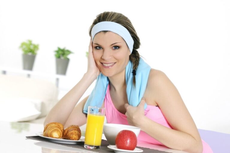 ¿Debes comer antes o después de hacer ejercicio?